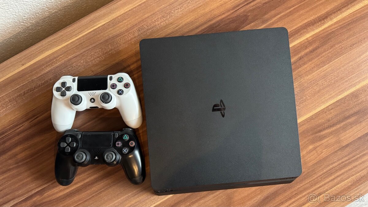 Predám PS 4 Slim - 2