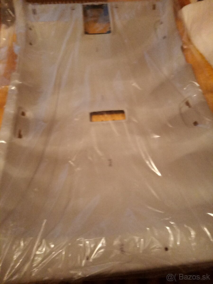 Stropnica škoda scala - 2