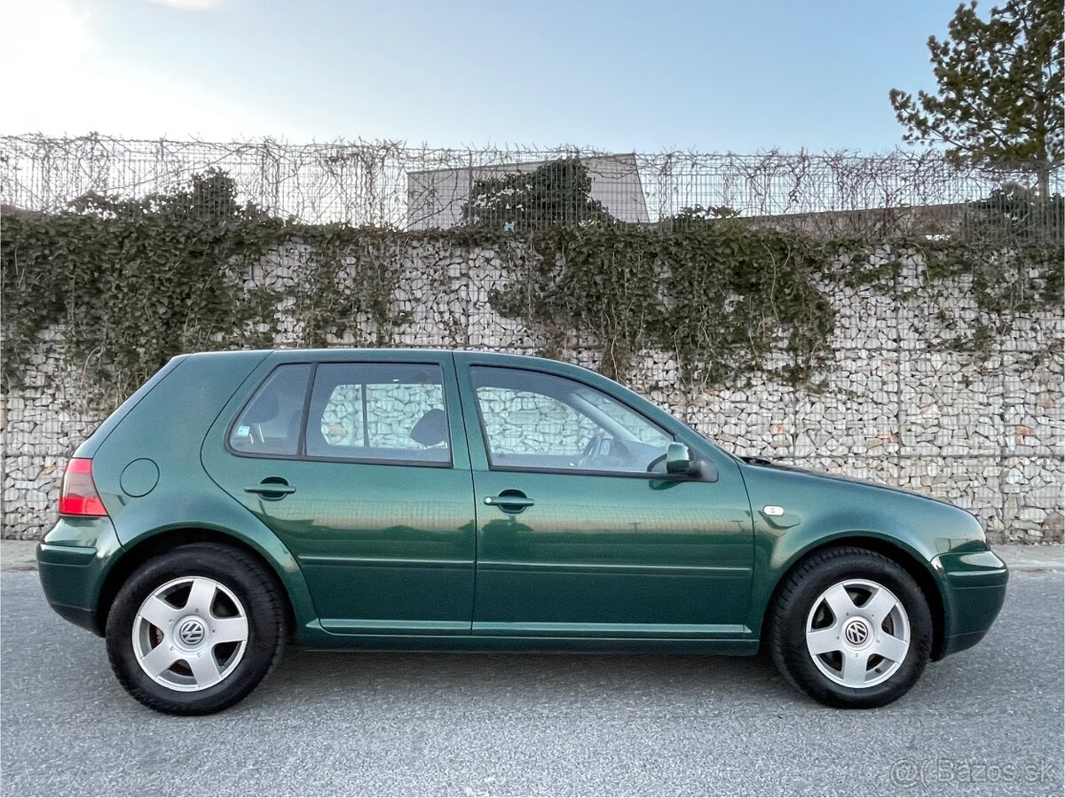 VW Golf IV 2.3 VR5 AUTOMAT - 2