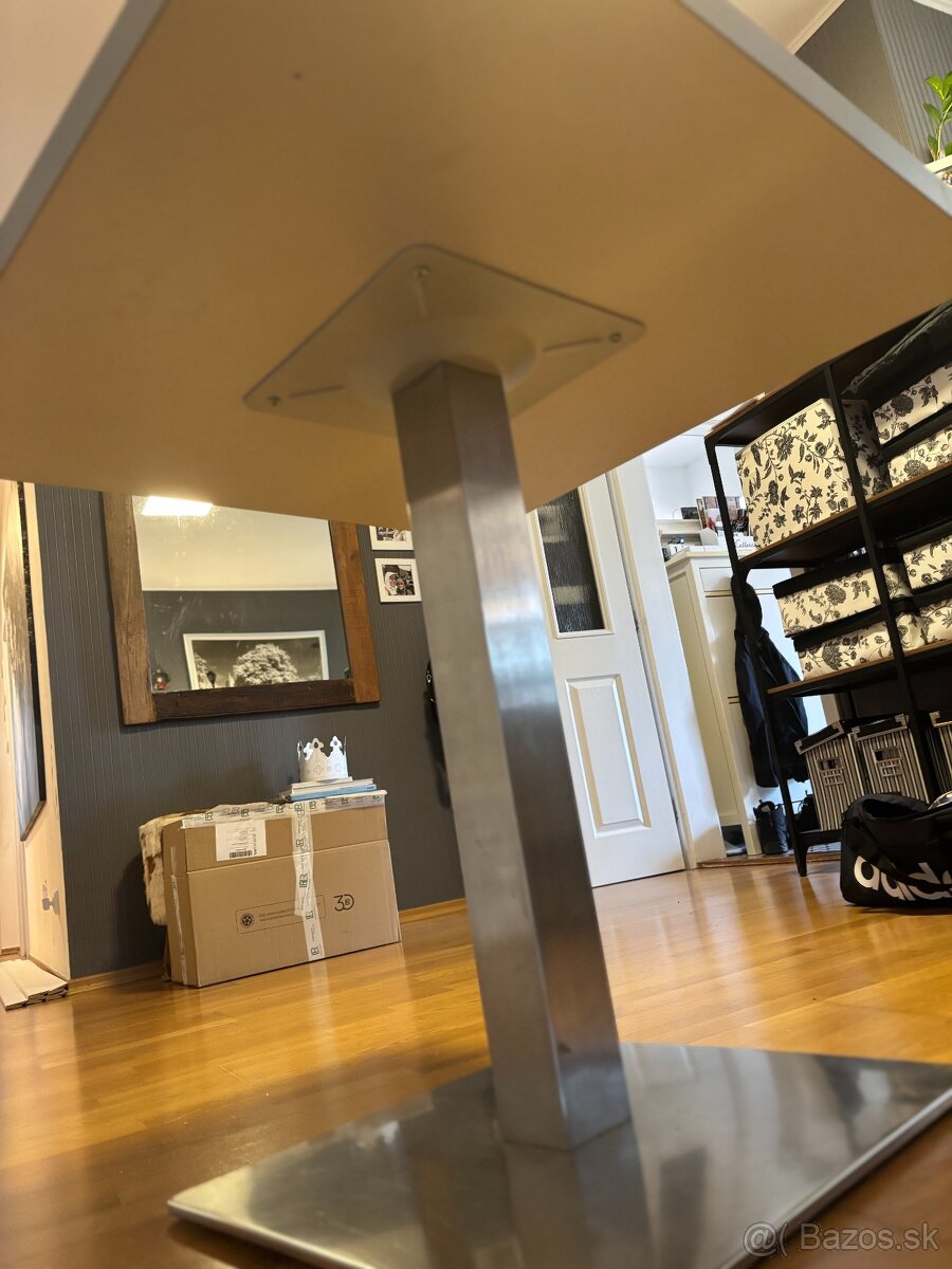 Predám jedálenský stôl - 2