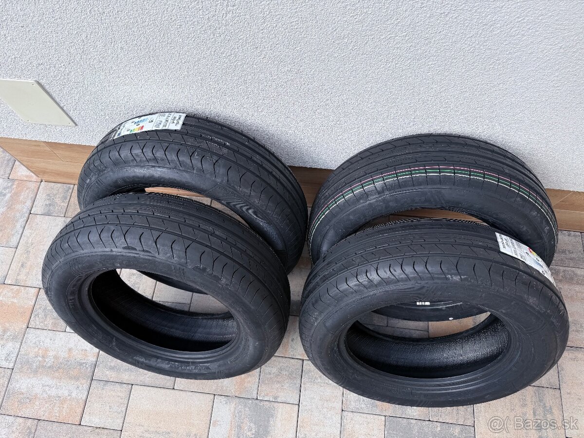 225/65 R17 102V Dunlop letne - 2