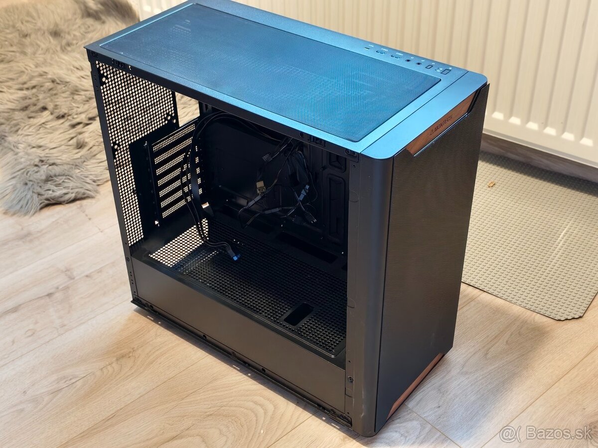 PC skiňa Montech XR WOOD Black - 2
