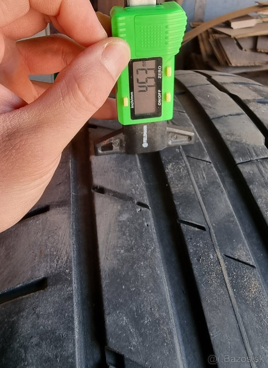 Letné pneumatiky 245/45 r19 - 2