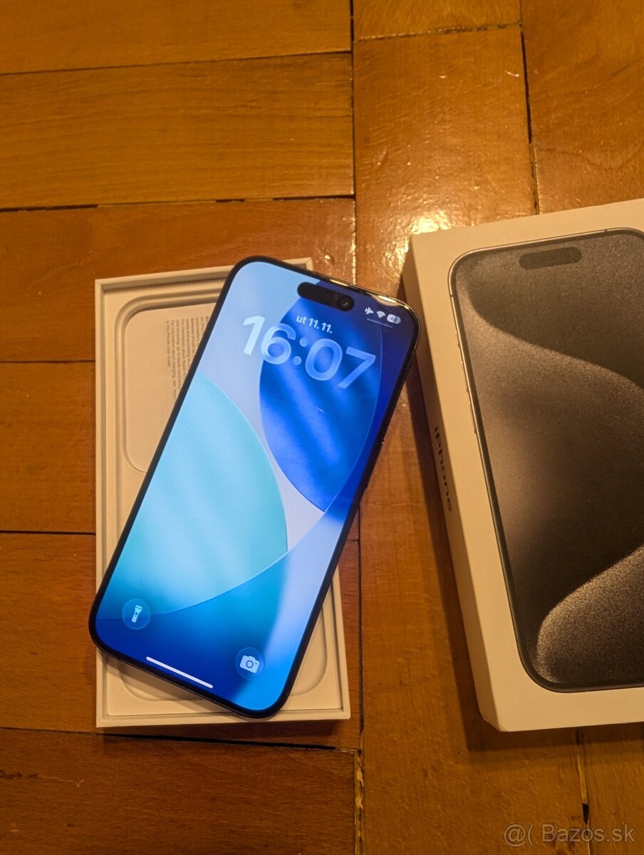 Apple iPhone 15 Pro 128 GB - 2