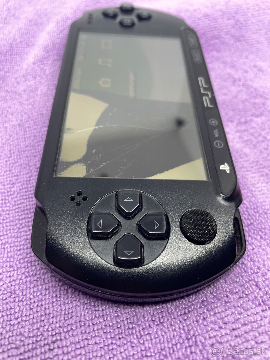 PSP - E1004 Prasknutý displej - 2