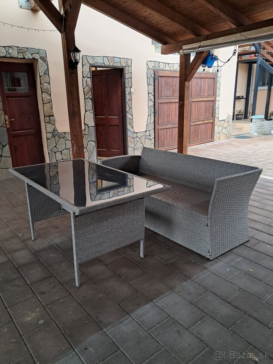 Záhradne sedenie - 2