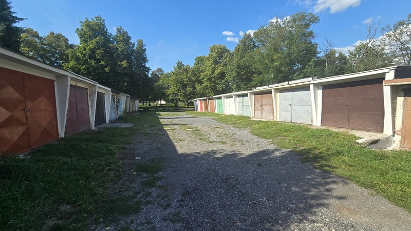 Exkluzívne na predaj garáž v Tlmačoch - Lipník - 2