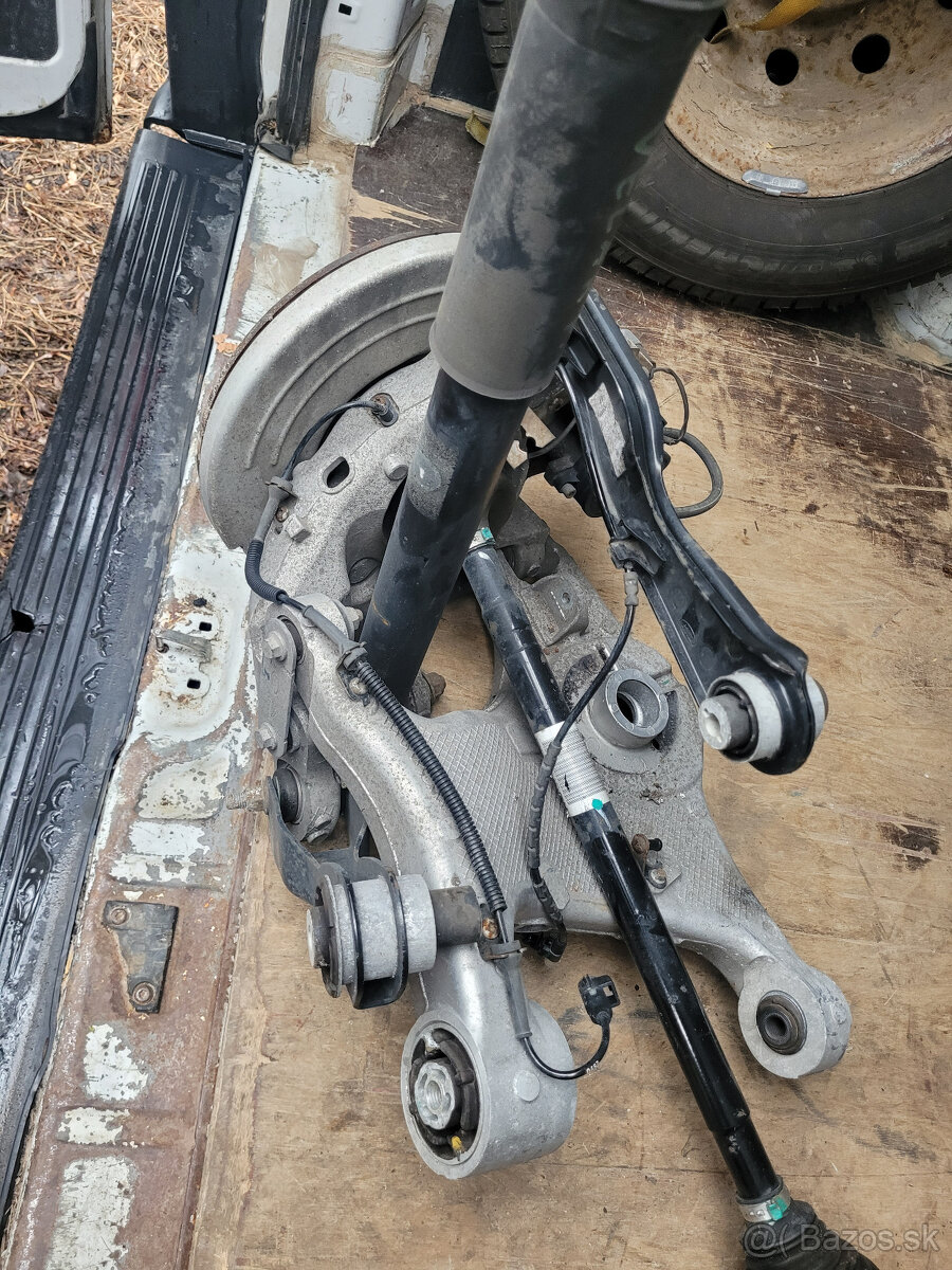 RANGE ROVER VELAR-PZ OTOČ KOLESA - 2