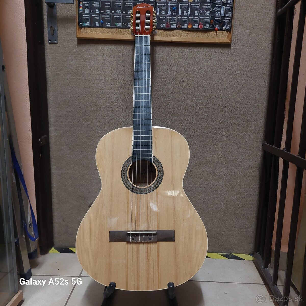 Klasicka gitara Pasadena - 2