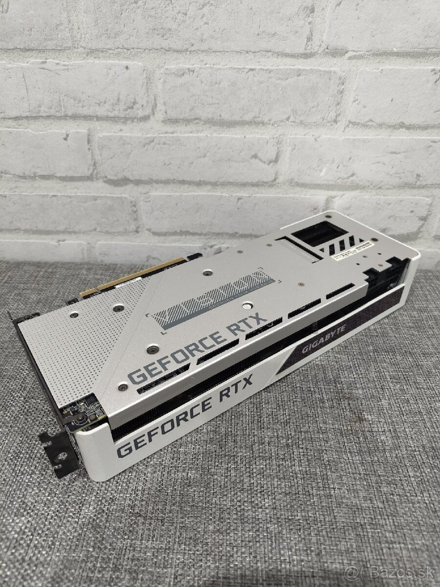GIGABYTE RTX 3070 VISION OC 8GB - 2