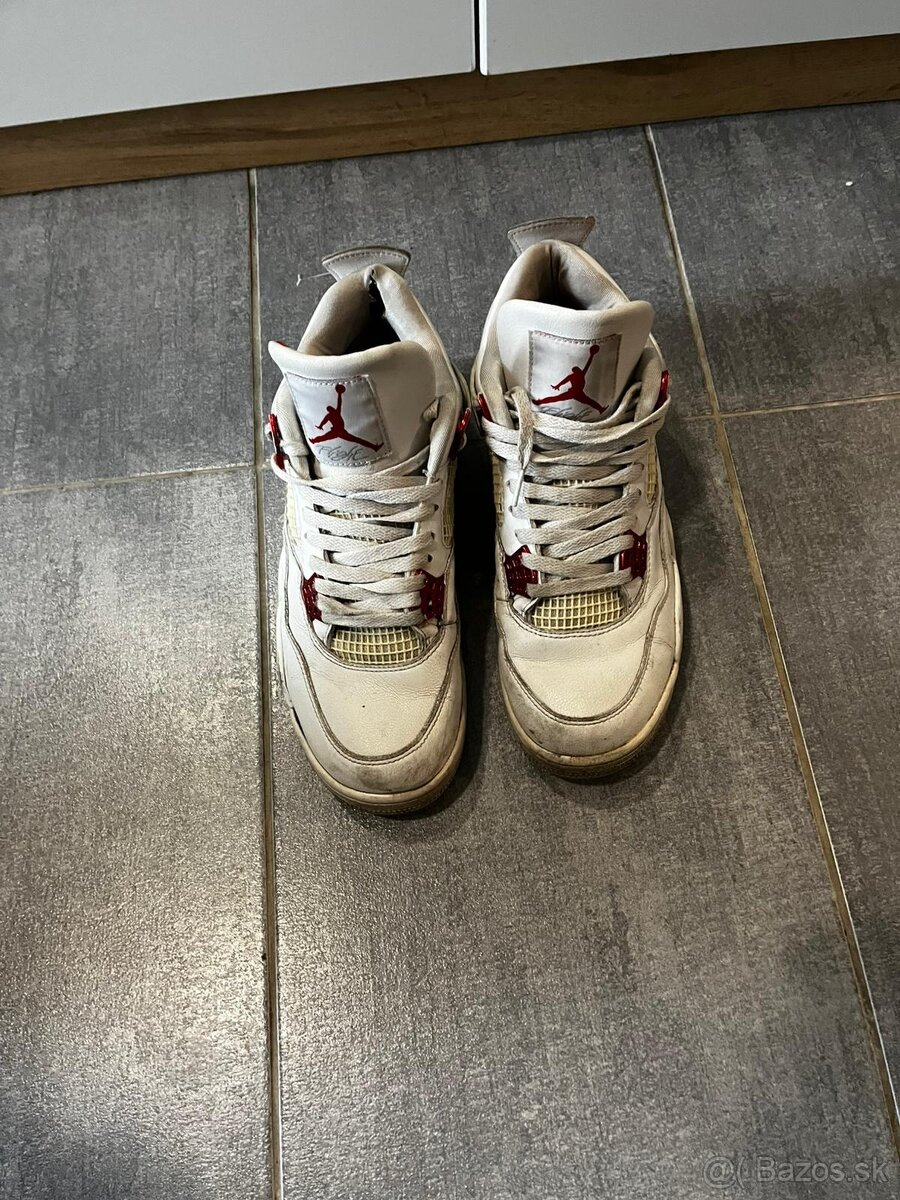 Jordan 4 Retro - 2