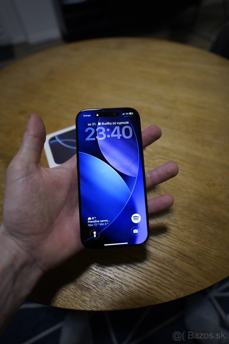 iPhone 16 Pro 256 GB - 2