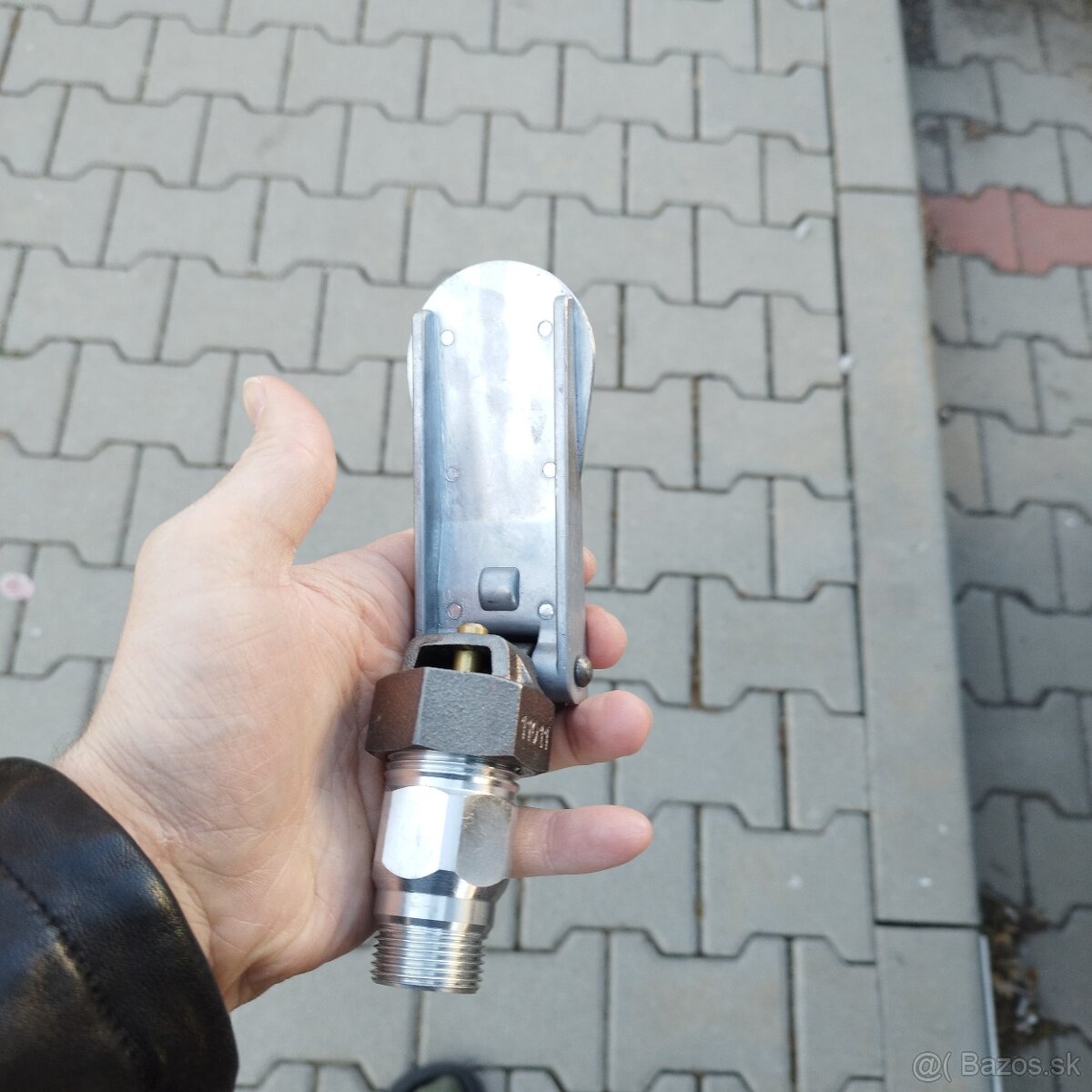 Ventil na napájačku pre HD - 2