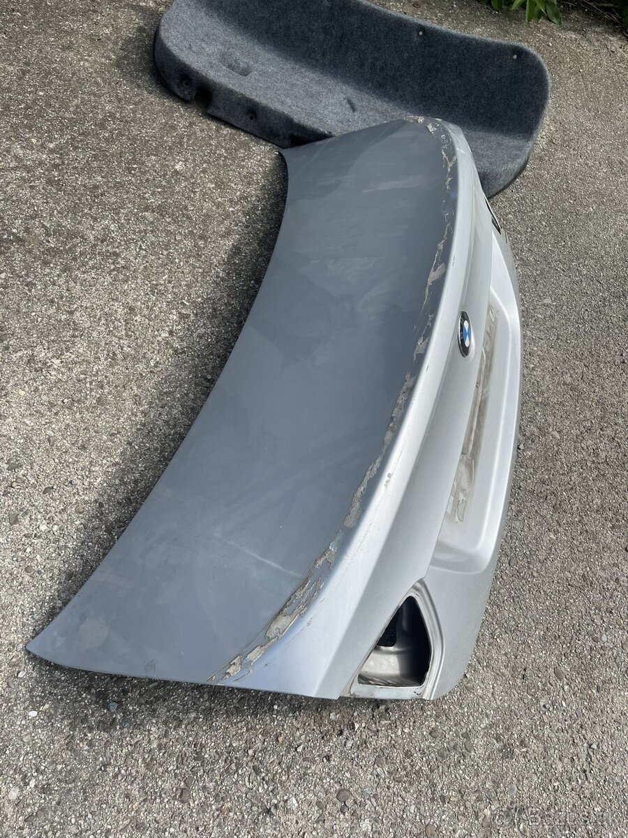BMW e90 kufor - 2