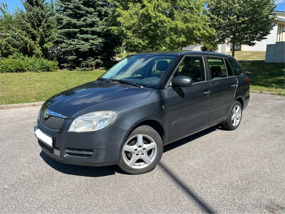 Skoda fabia combi II 1.2 51 kw - 2
