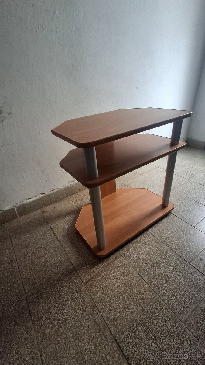Predám stolík pod TV - 2
