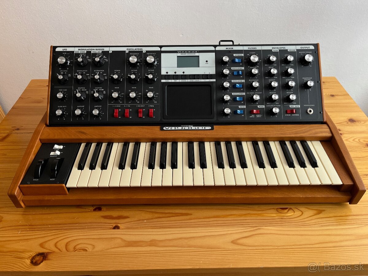 Moog Minimoog Voyager (2002) - 2