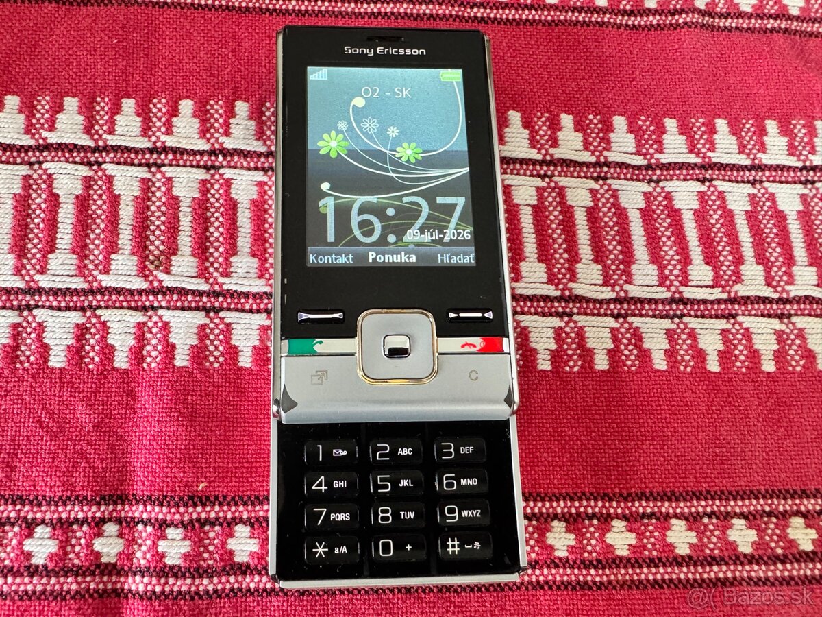 Sony Ericsson T715 - 2