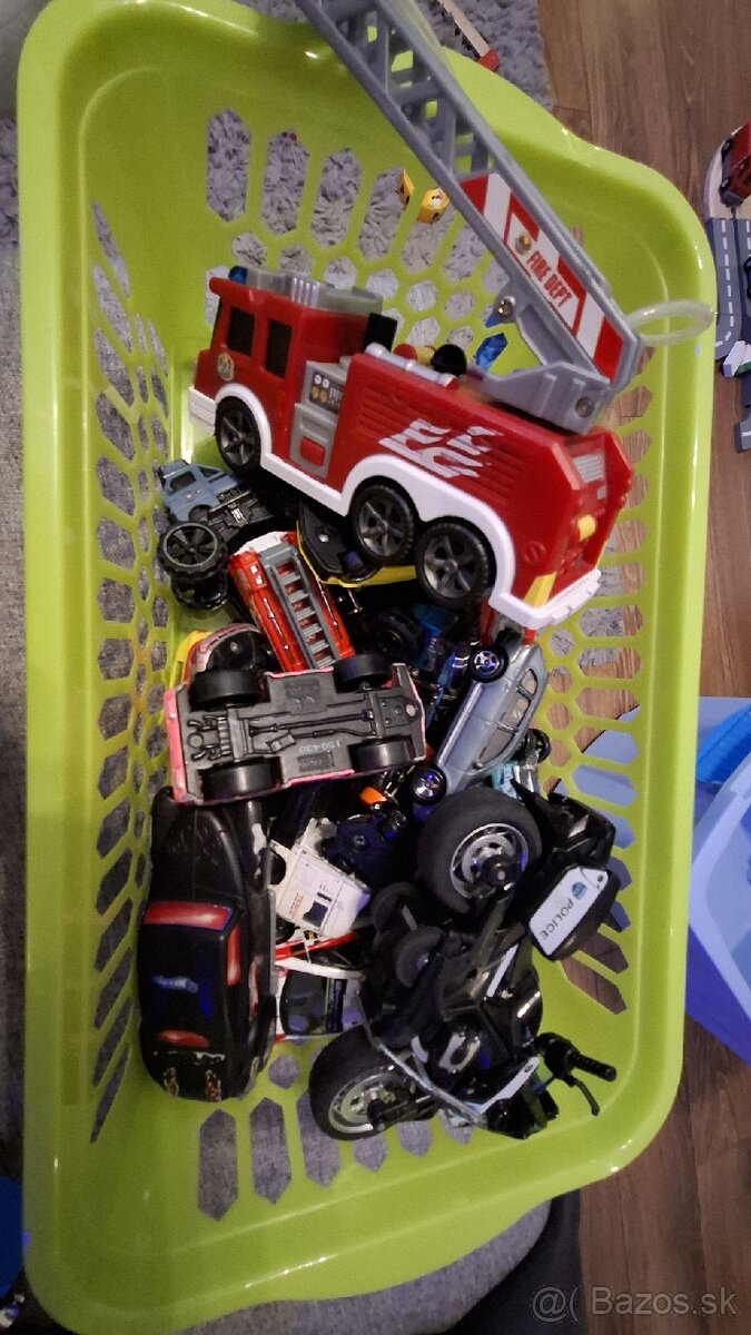 Hračky auto patrola, drevená autodráha, autíčka, loď - 2