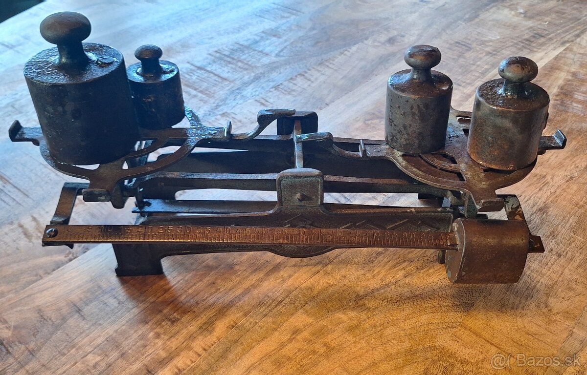 Starožitná váha plus 4 zavažia - 2