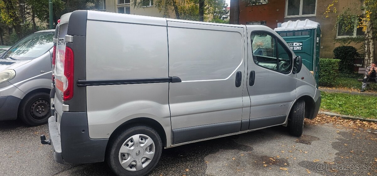 Renault Trafic - 2