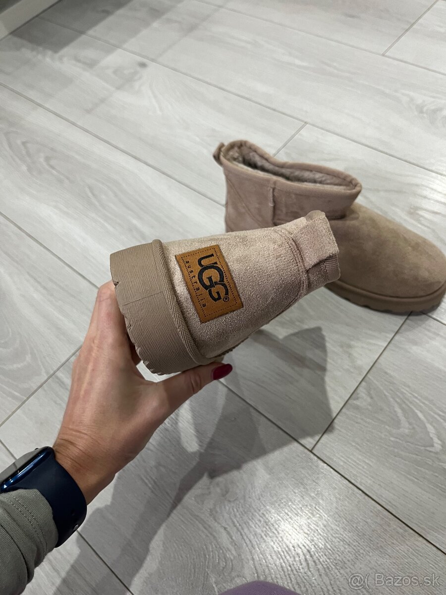 UGG nové - 2