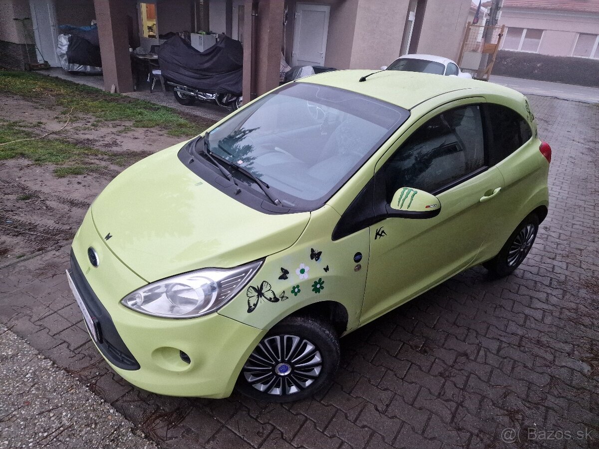 Ford Ka 1.2i Duratec 70k M5 Ambiente (benzín) - 2