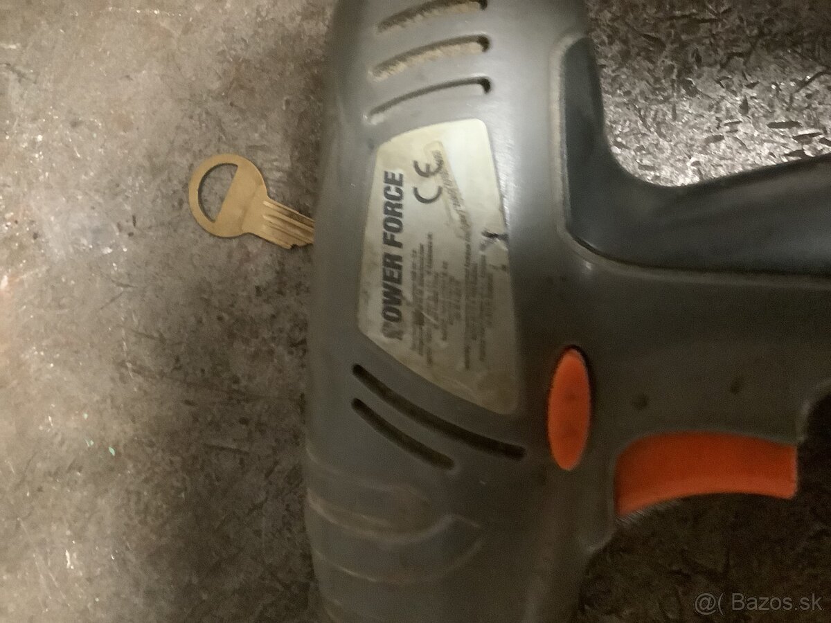 Aku vrtačka funkčná chýba nbijačka - 2