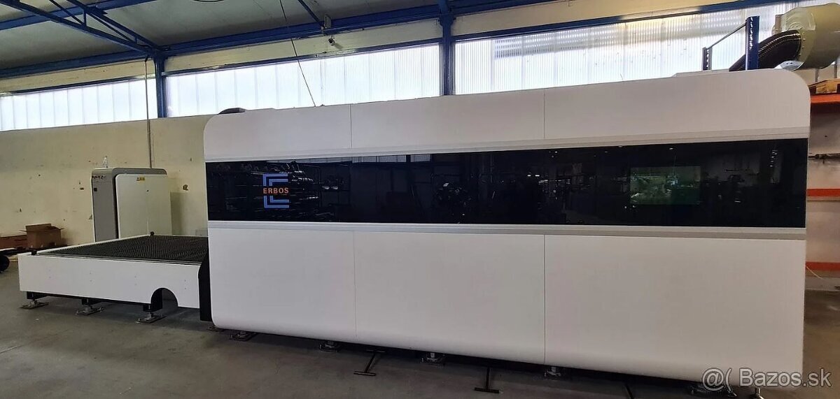 Fiber rezací stroj 12000W - 2