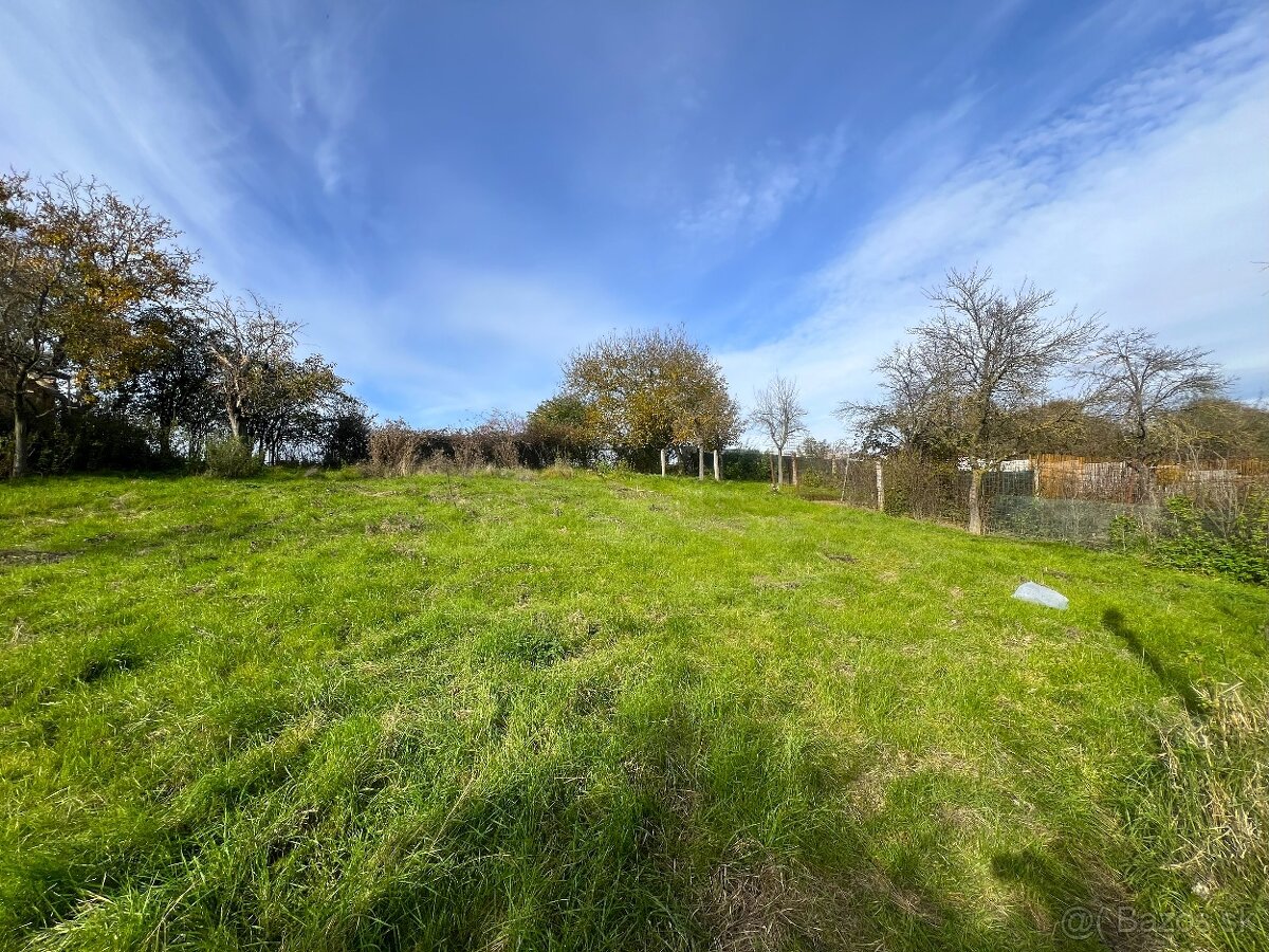 PREDAJ stavebné POZEMKY PRUSY - 2