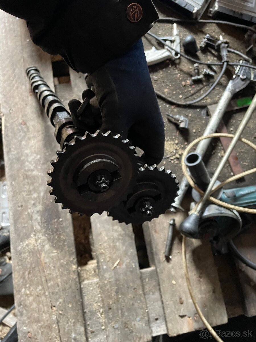 Vačky a diely hlavy m57 135kw - 2