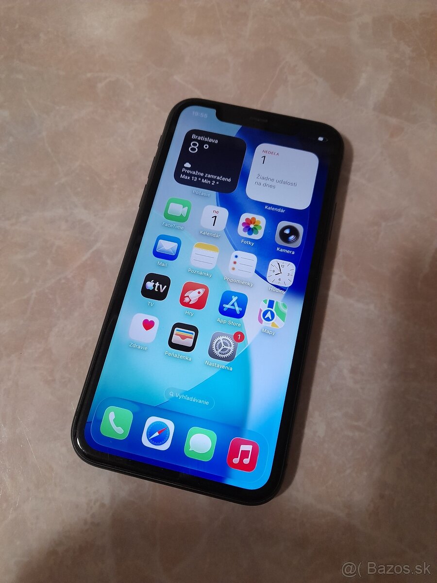 iPhone 11 / 64GB Black - 2