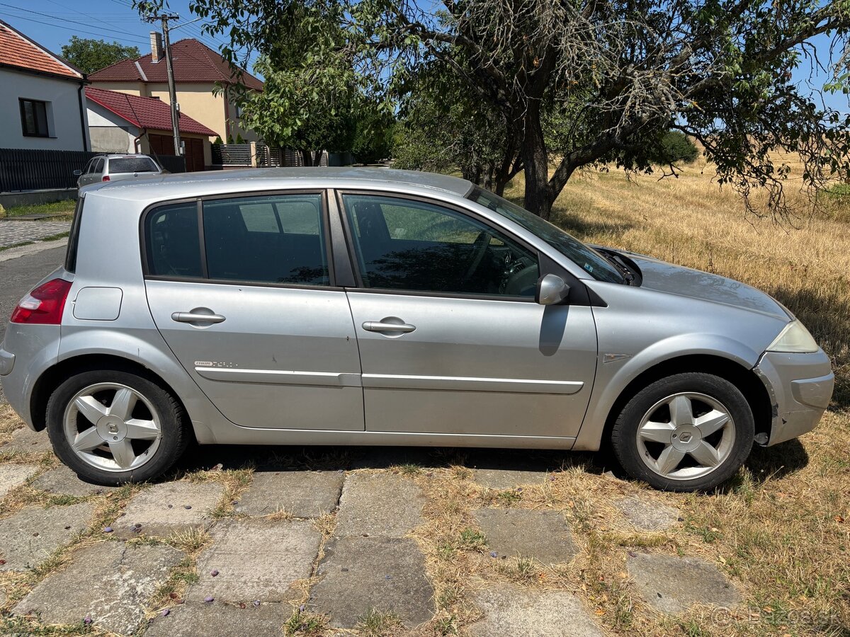 Predám Renault Mégane II 1.4 16V benzín - 2