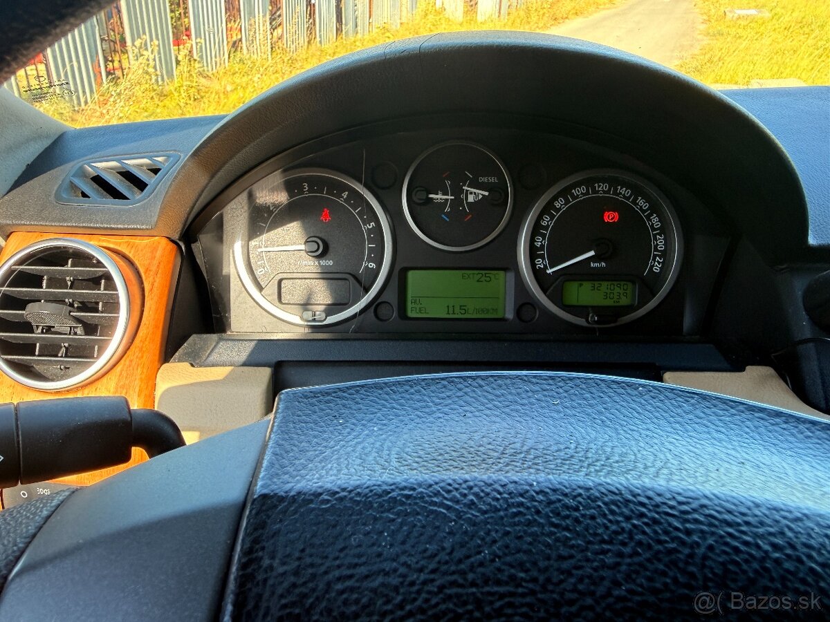Land Rover Discovery 3 - 2