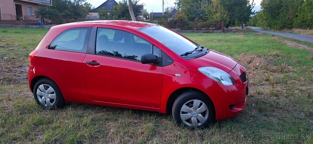 Toyota Yaris 1.0 - 2
