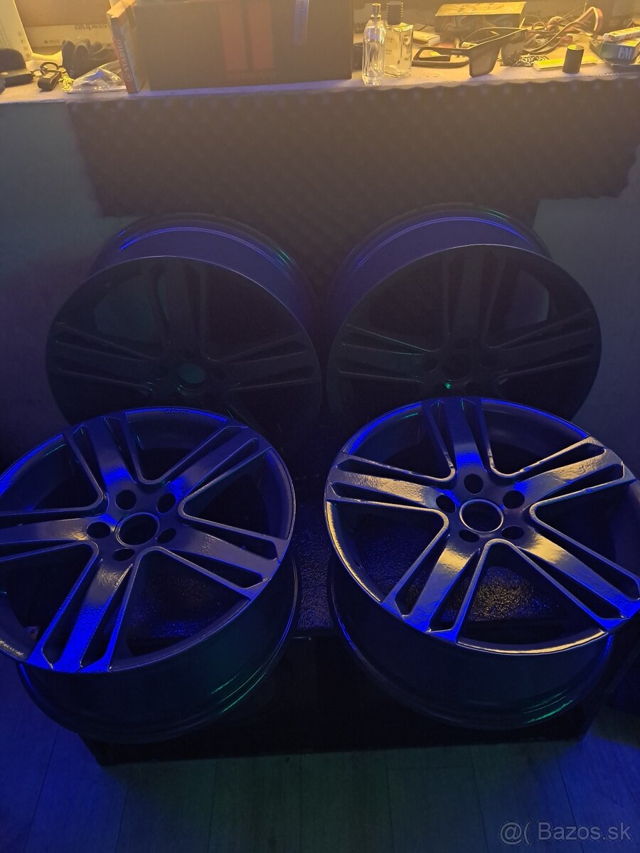Originál disky Audi R18 (RS4/ RS5)-8J×18 EH2 - 2
