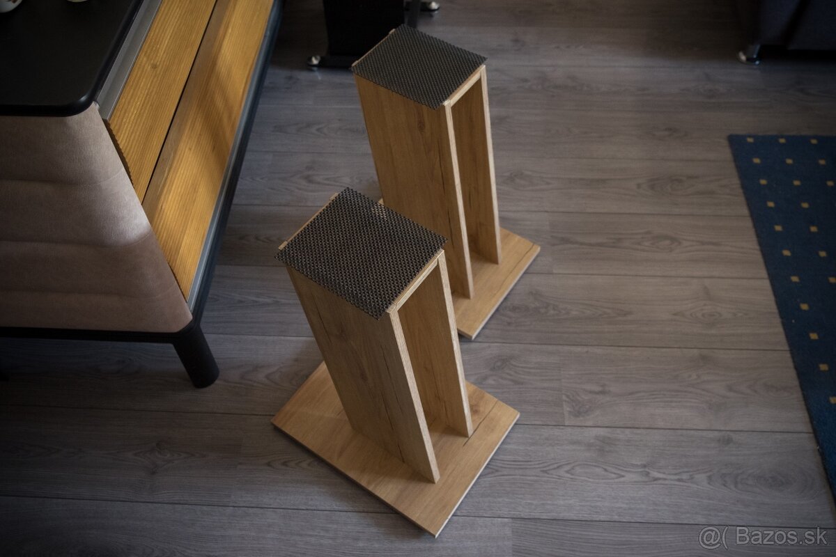 Stojany na repro DIY - 2