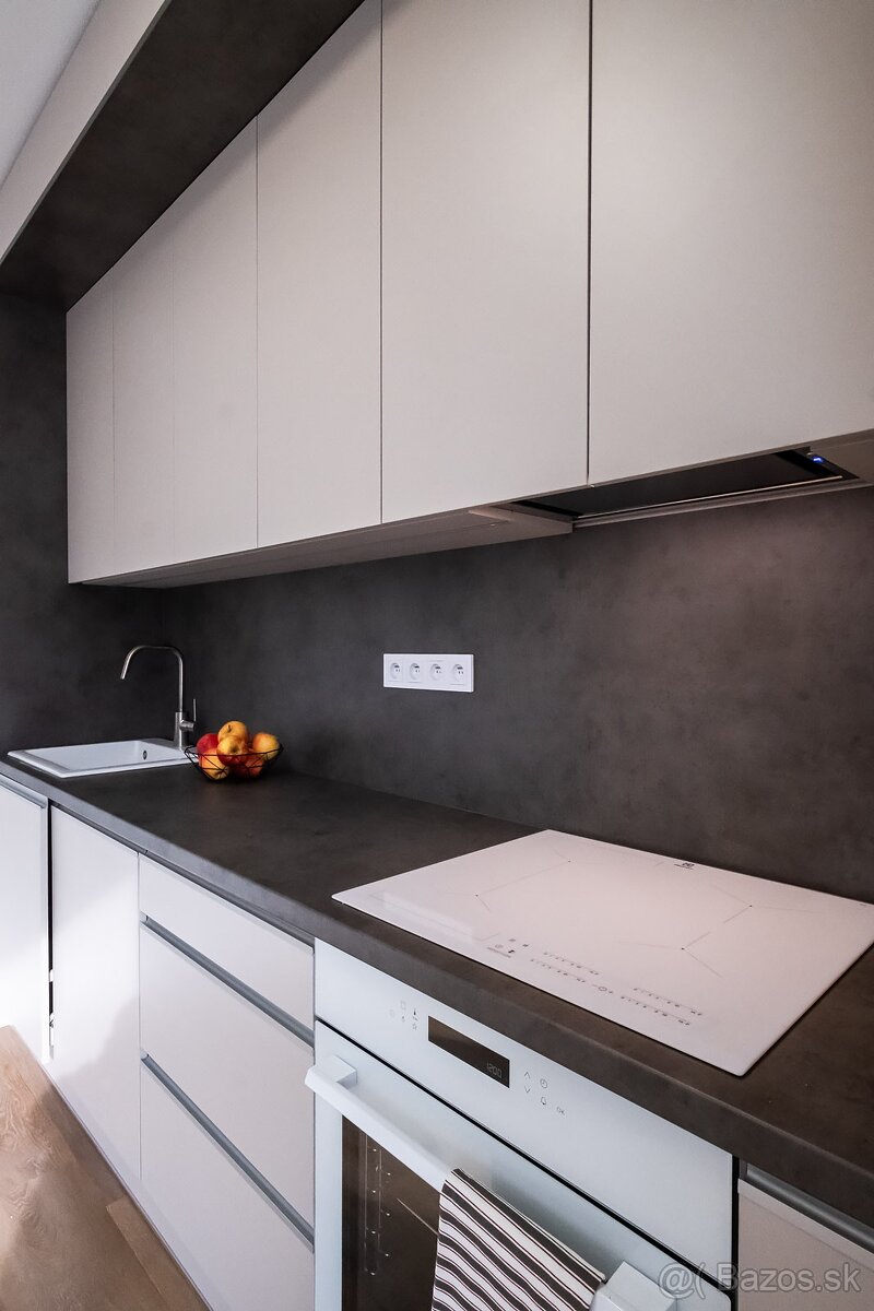 Prenájom 2 izbový byt Nitra, širšie centrum s parkovaním - 2