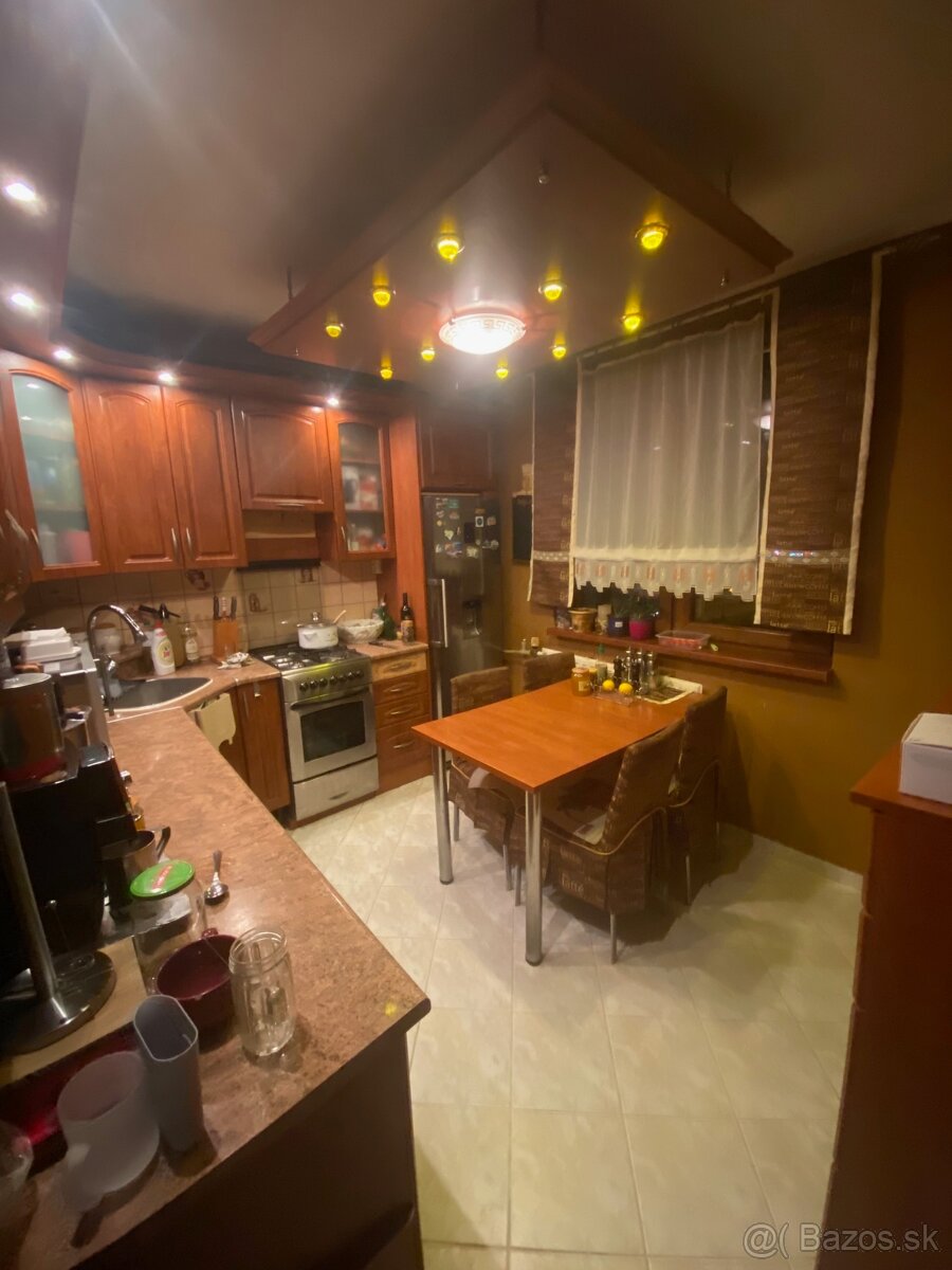 Predám trojizbový byt v Michalovciach - 2