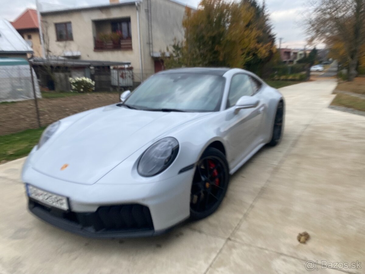 porsche 911 4gtr - 2