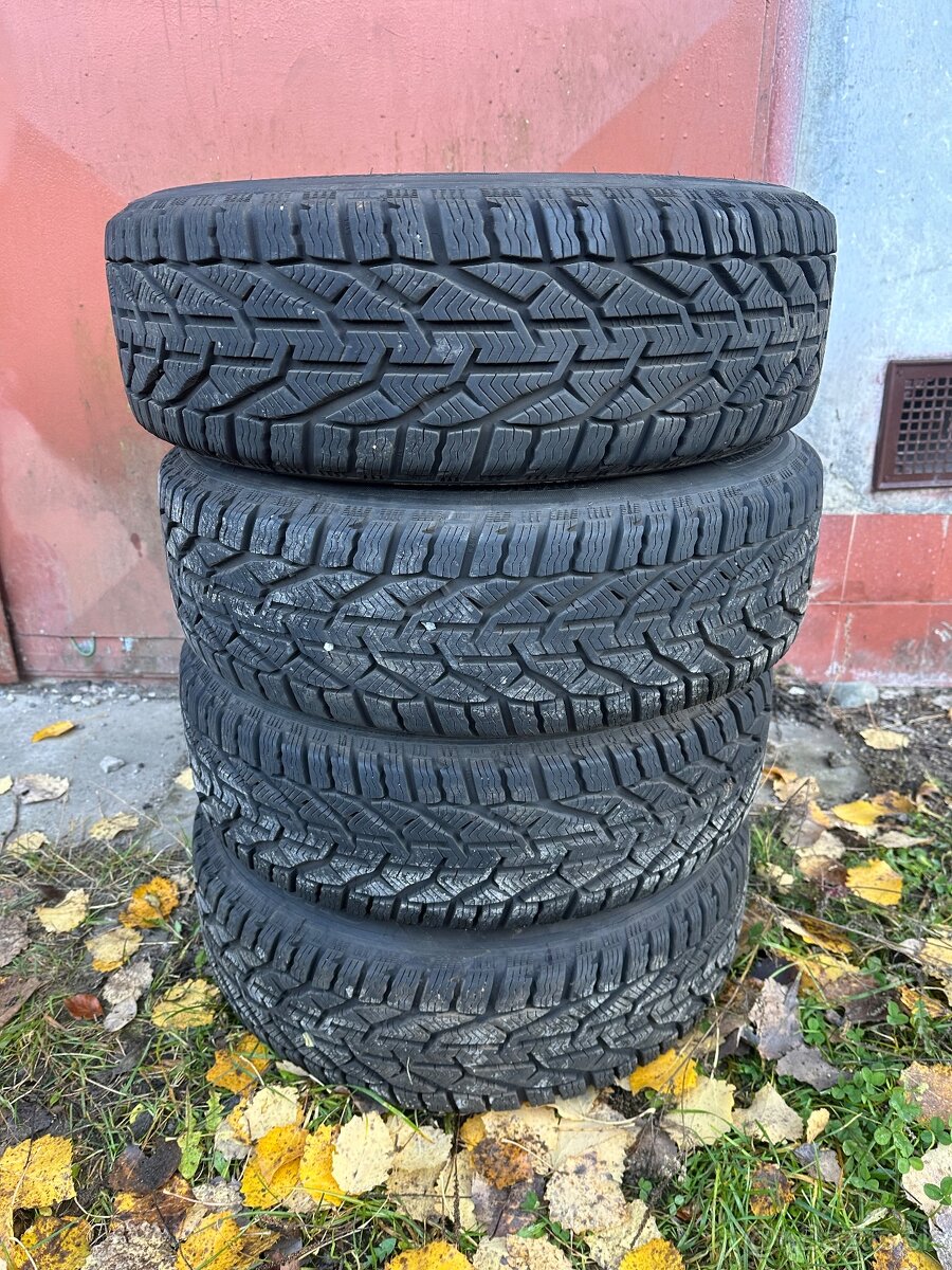 Zimne pneumatiky kormoran 185/60R15 - 2
