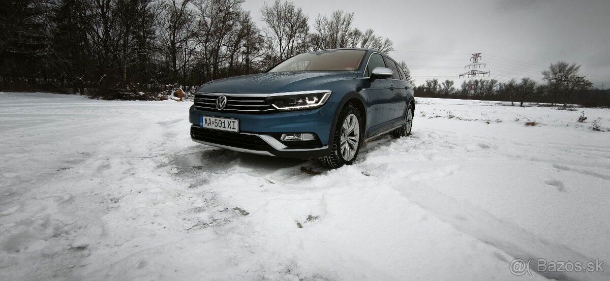VW Passat Alltrack - 2