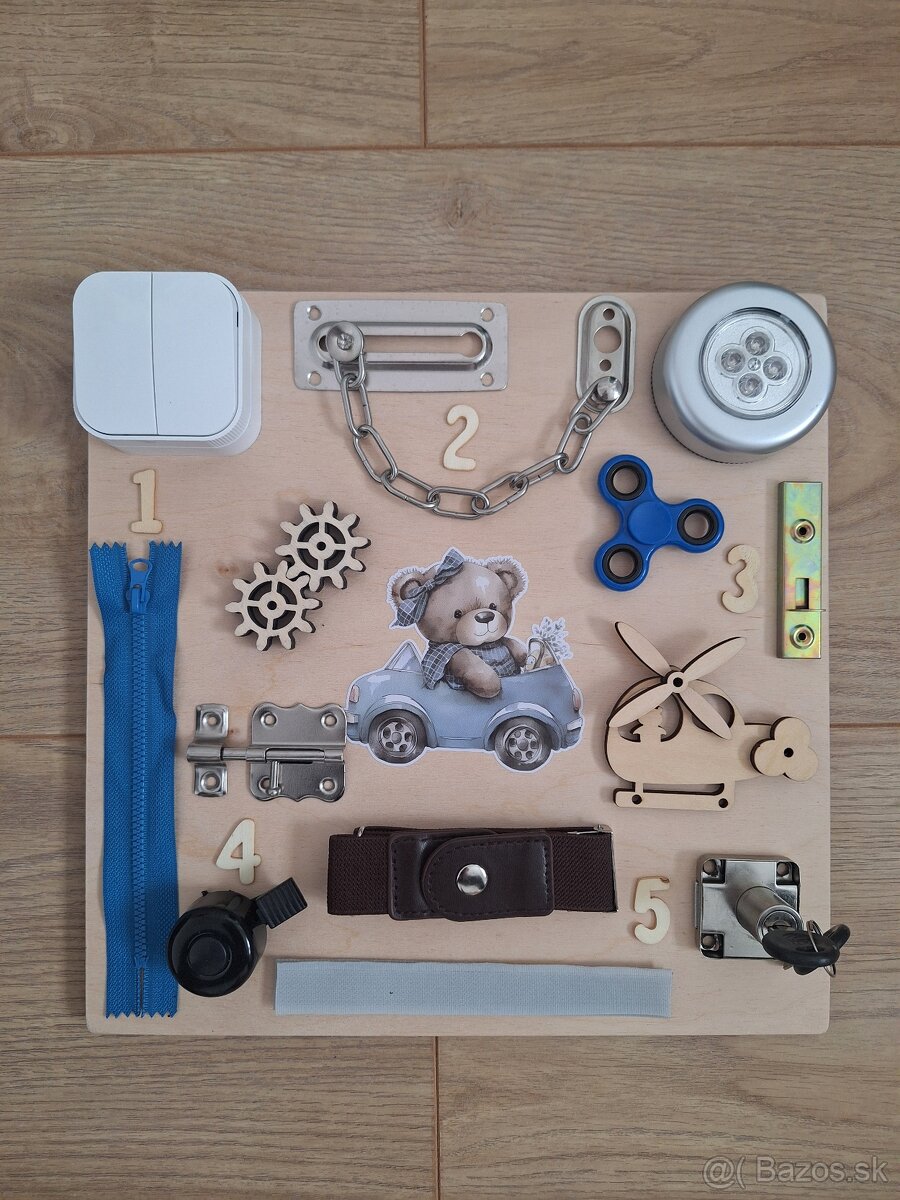 Activity mini board Macík v autíčku - 2