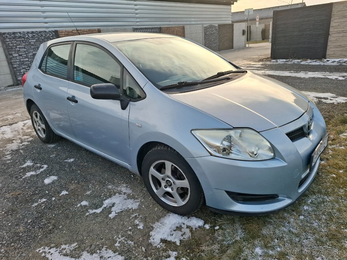 Toyota Auris 1,4T 5D - 2