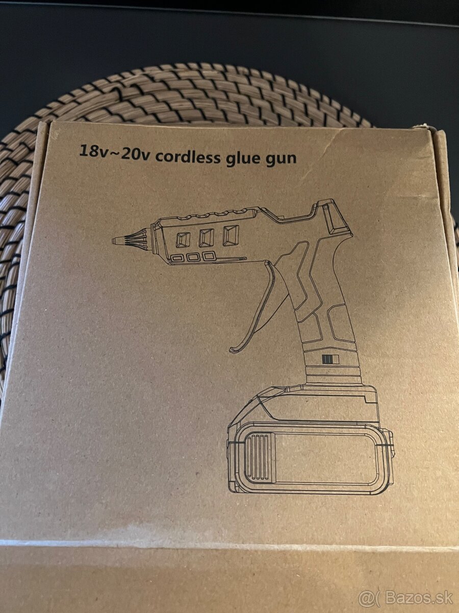 AKU tavna pistol - 2