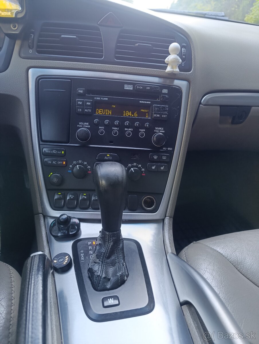 Volvo xc 70, 2.5 t, benzín+ LPG, rv. 2004. - 2