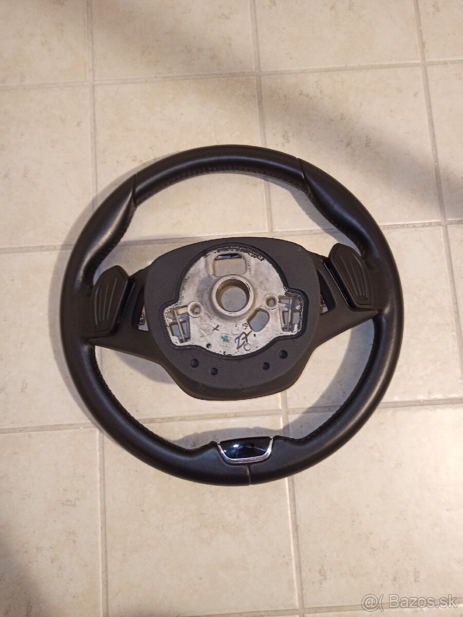 Octavia 4 IV - volant - 2