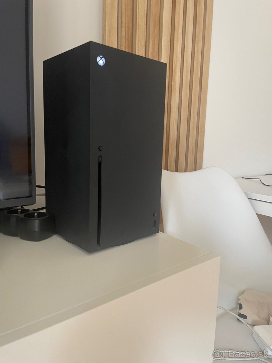 Xbox Series X 1TB ako nový - 2