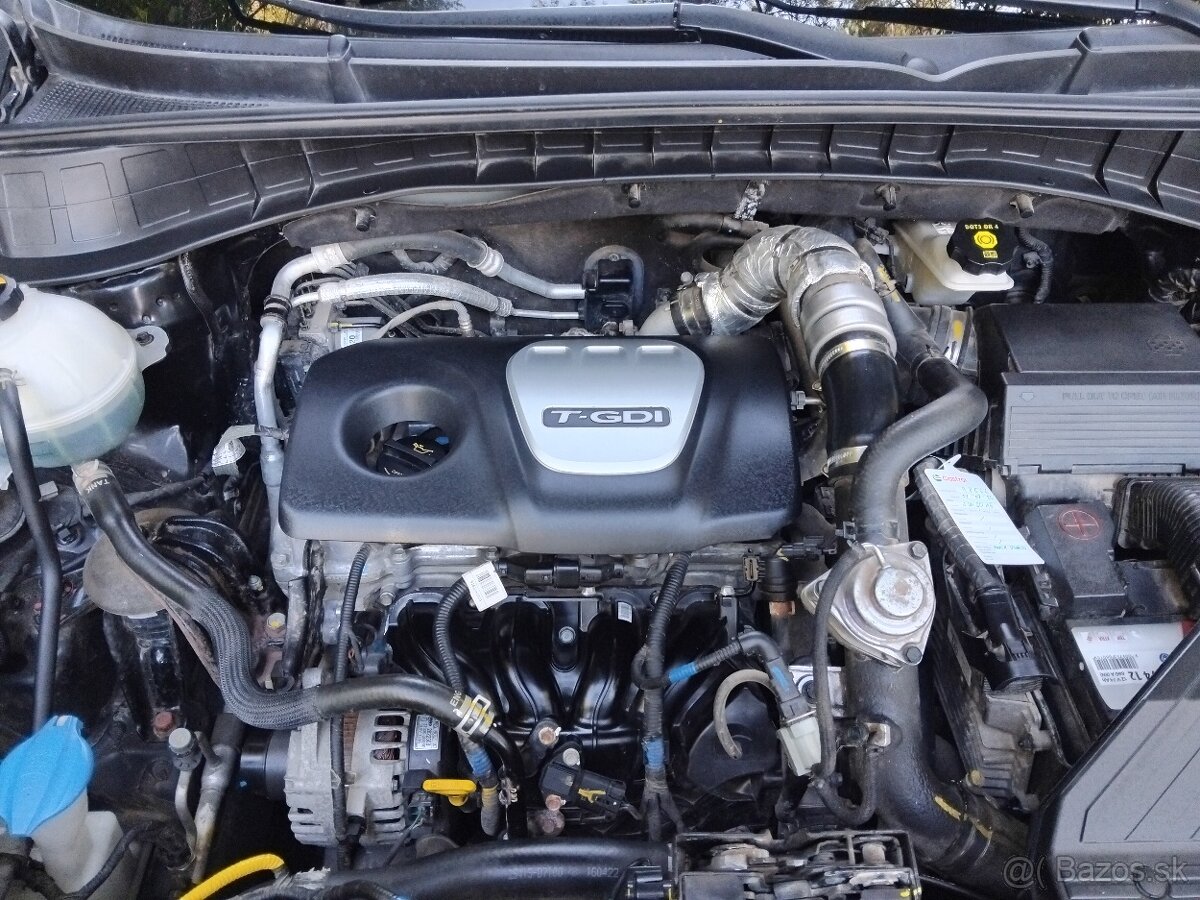 Hyundai Tucson - 2