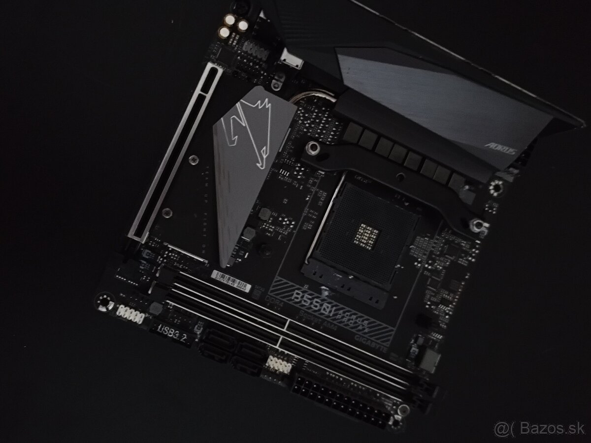 Gigabyte Aorus B550I WiFi - 2